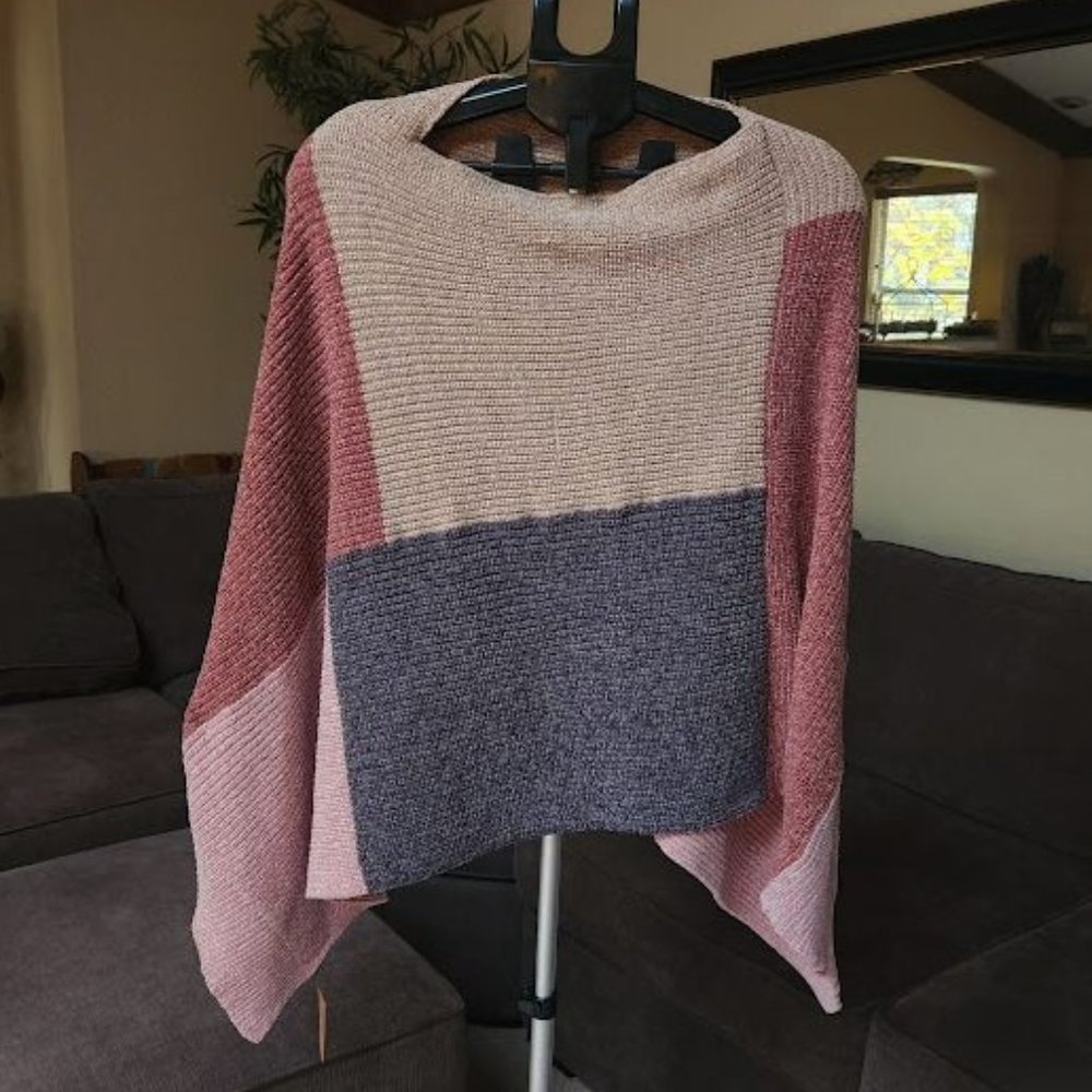 NWT by Odiva overhead poncho